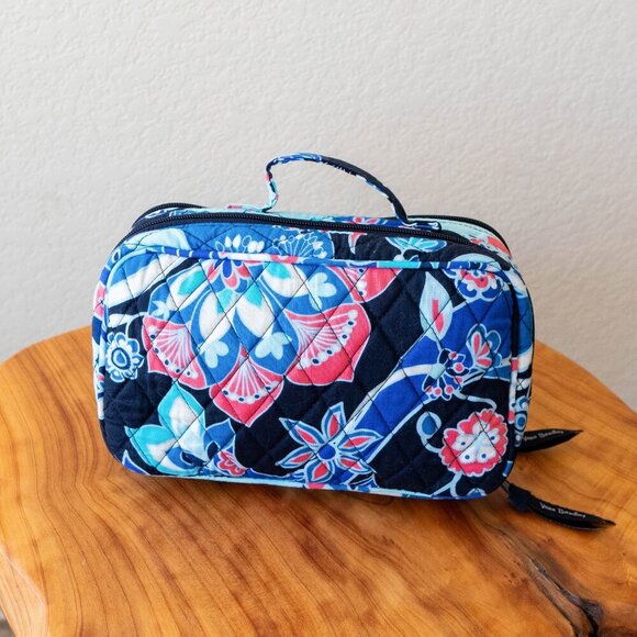 VERA BRADLEY LOTUS FLOWER SWIRL "BLUSH & BRUSH" COSMETIC CASE - Picture 2 of 12